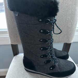 L.L. Bean Women's Black and Gray Winter Boots